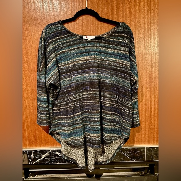 2/$15 - Striped High-Low Knit Top - Aldila - Picture 3 of 7